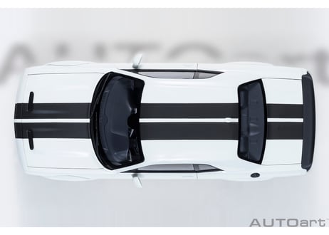 AUTOart 1/18　ダッジ チャレンジャー SRT スーパー ストック 2023 （ホワイト／カーボンブラック・ストライプ ＜KNUCKLE WHITE＞）　71766