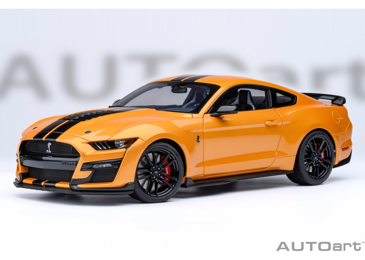 AUTOart 1/18 フォード マスタング シェルビー GT500 （オレンジ