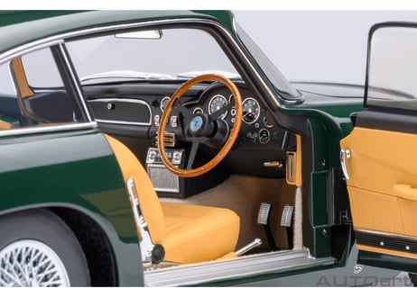 AUTOart 1/18　アストンマーチン DB5 （ダークグリーン）　70286