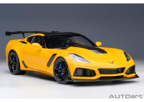 AUTOart 1/18　シボレー コルベット （C7） ZR1 （イエロー）　71278