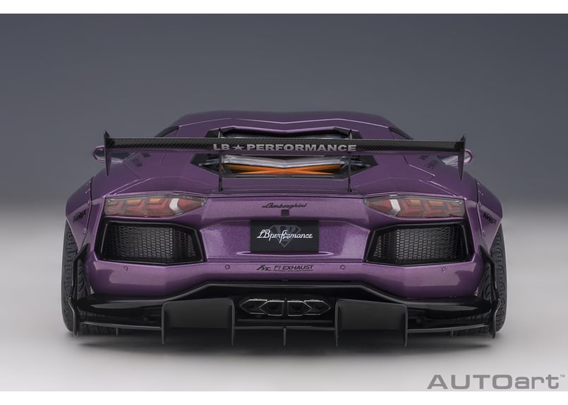 AUTOart 1/18 LB-WORKS ランボルギーニ アヴェンタドール AUTOart 1/18 LB-WORKS ランボルギーニ アヴェンタドール