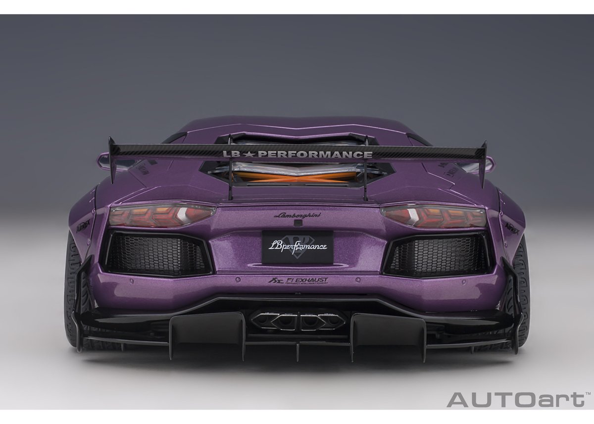 AUTOart 1/18 LB-WORKS ランボルギーニ アヴェンタドール AUTOart 1/18 LB-WORKS ランボルギーニ アヴェンタドール