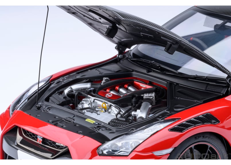 AUTOart 1/18 日産 GT-R (R35) ニスモ スペシャルエディション AUTOart 1/18 日産 GT-R (R35) ニスモ スペシャルエディション