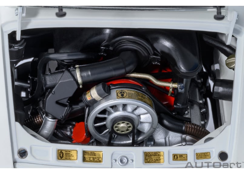 AUTOart 1/18 ポルシェ 911 カレラ 2.7 RS （グランプリホワイト