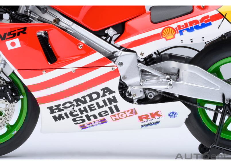 AUTOart 1/12 ホンダ NSR500 WGP500 #56 「バリバリ伝説」 (「巨 AUTOart 1/12 ホンダ NSR500 WGP500 #56 「バリバリ伝説」 (「巨