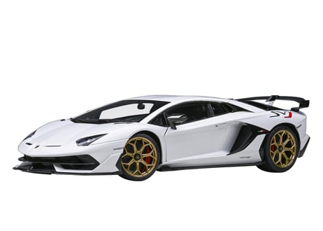 AUTOart 1/18　 ランボルギーニ アヴェンタドール SVJ （パール・ホワイト）　79217