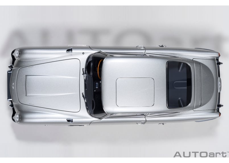 AUTOart 1/18 アストンマーチン DB5 「007/ゴールドフィンガー AUTOart 1/18 アストンマーチン DB5 「007/ゴールドフィンガー