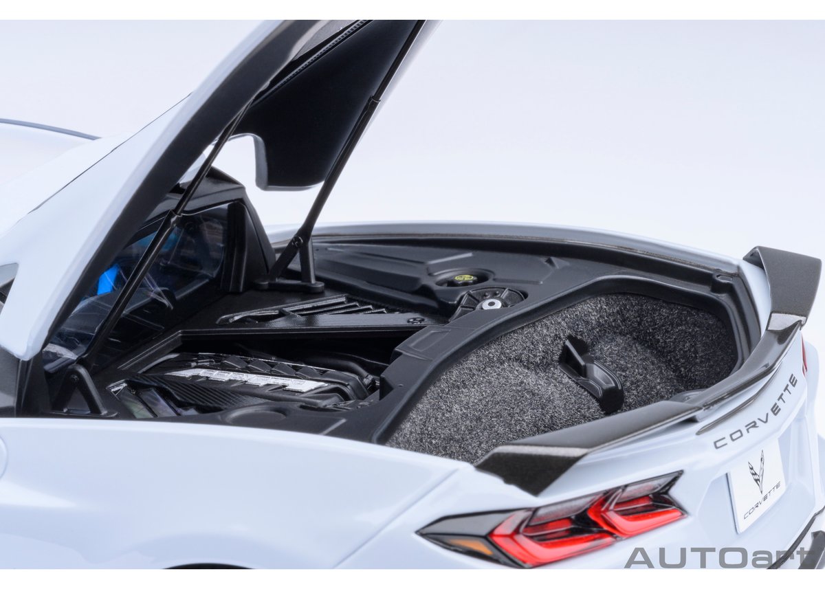 AUTOart 1/18 シボレー コルベット (C8) スティングレイ Z51 AUTOart 1/18 シボレー コルベット (C8) スティングレイ Z51