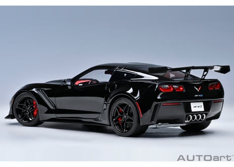 AUTOart 1/18　シボレー コルベット （C7） ZR1 （ブラック）　71276