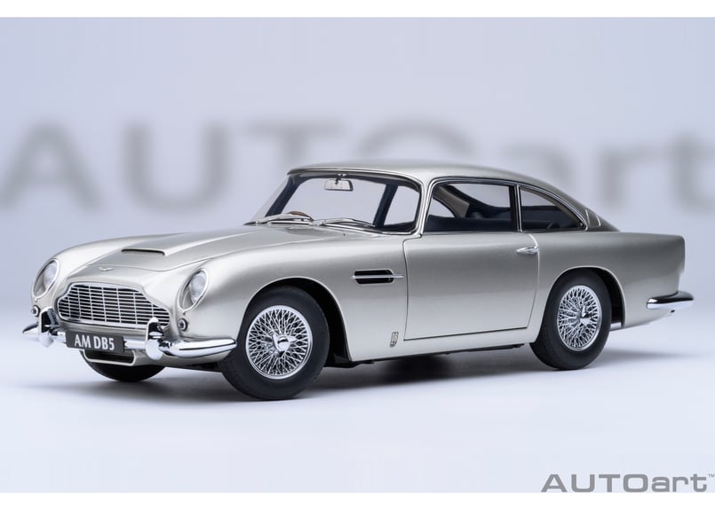 アストンマーチン　DB5 AUTOart 1/18 アストンマーチン DB5 （シルバー・メタリック