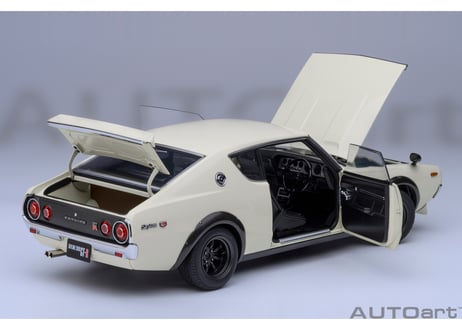 AUTOart 1/18　日産 スカイライン 2000GT-R （KPGC110） チューンド・バージョン （ホワイト）　77467