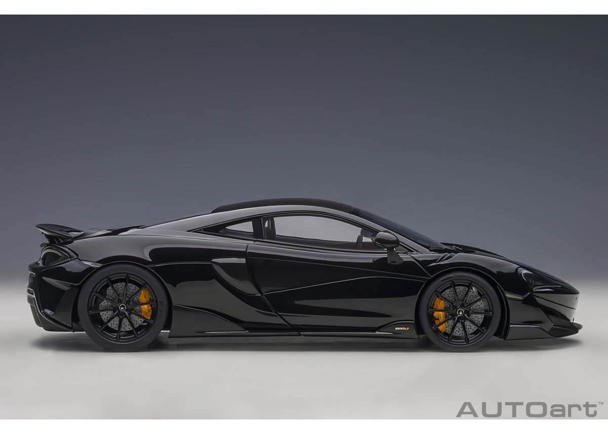 AUTOart 1/18 マクラーレン 600LT (ブラック/カーボン・ルーフ AUTOart 1/18 マクラーレン 600LT (ブラック/カーボン・ルーフ