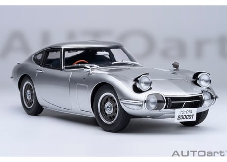 AUTOart 1/18　トヨタ 2000GT 1967 （シルバー）　79548