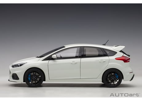 AUTOart 1/18　フォード フォーカス RS （ホワイト）　72951