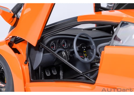 AUTOart 1/18　ランボルギーニ ディアブロ GTR （オレンジ）　79139