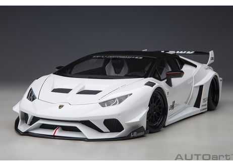 AUTOart 1/18　 リバティーウォーク LB‐シルエット ワークス ランボルギーニ ウラカン GT （ホワイト）　79125