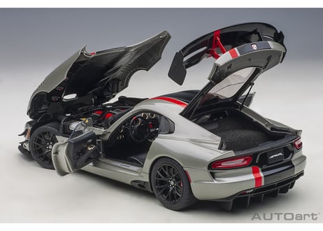 AUTOart 1/18　ダッジ バイパー ACR （メタリック・シルバー／ブラック・ストライプ）　71733