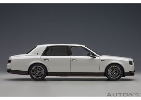 AUTOart 1/18　トヨタ センチュリー GRMN （パール・ホワイト）　78764