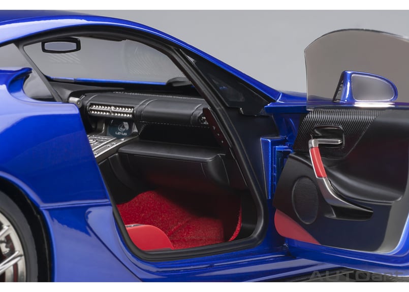 雷雨さま専用ページ AUTOart 1/18 レクサス LFA （パール・ブルー） 78858 | AUTOart