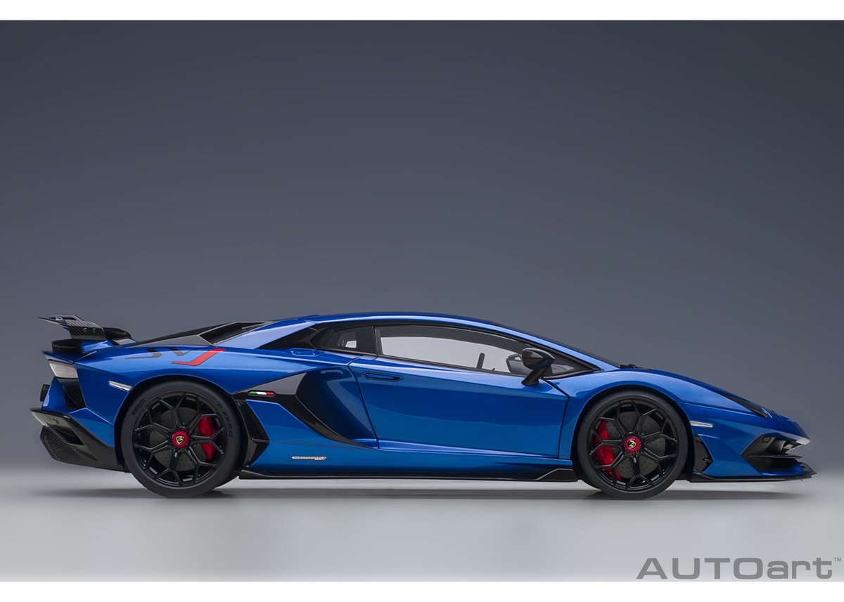 Autoart 1/18 ランボルギーニ アヴェンタドール SV AUTOart 1/18 ランボルギーニ アヴェンタドール SVJ （マット
