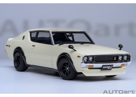 AUTOart 1/18　日産 スカイライン 2000GT-R （KPGC110） チューンド・バージョン （ホワイト）　77467