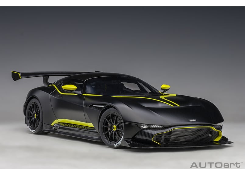 AUTOart 1/18 アストンマーチン ヴァルカン （マット・ブラック