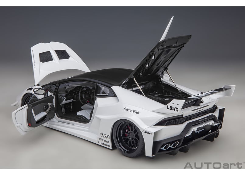 AUTOart 1/18 リバティーウォーク LB‐シルエット ワークス