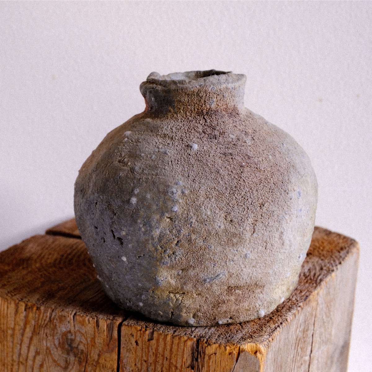信楽焼　蹲　時代物 室町時代 古信楽 檜垣文壺 蹲（うずくまる）（1336–1573 CE