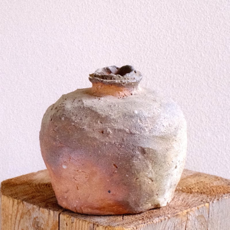 信楽 蹲（Q23）／谷穹 | Gallery Rin