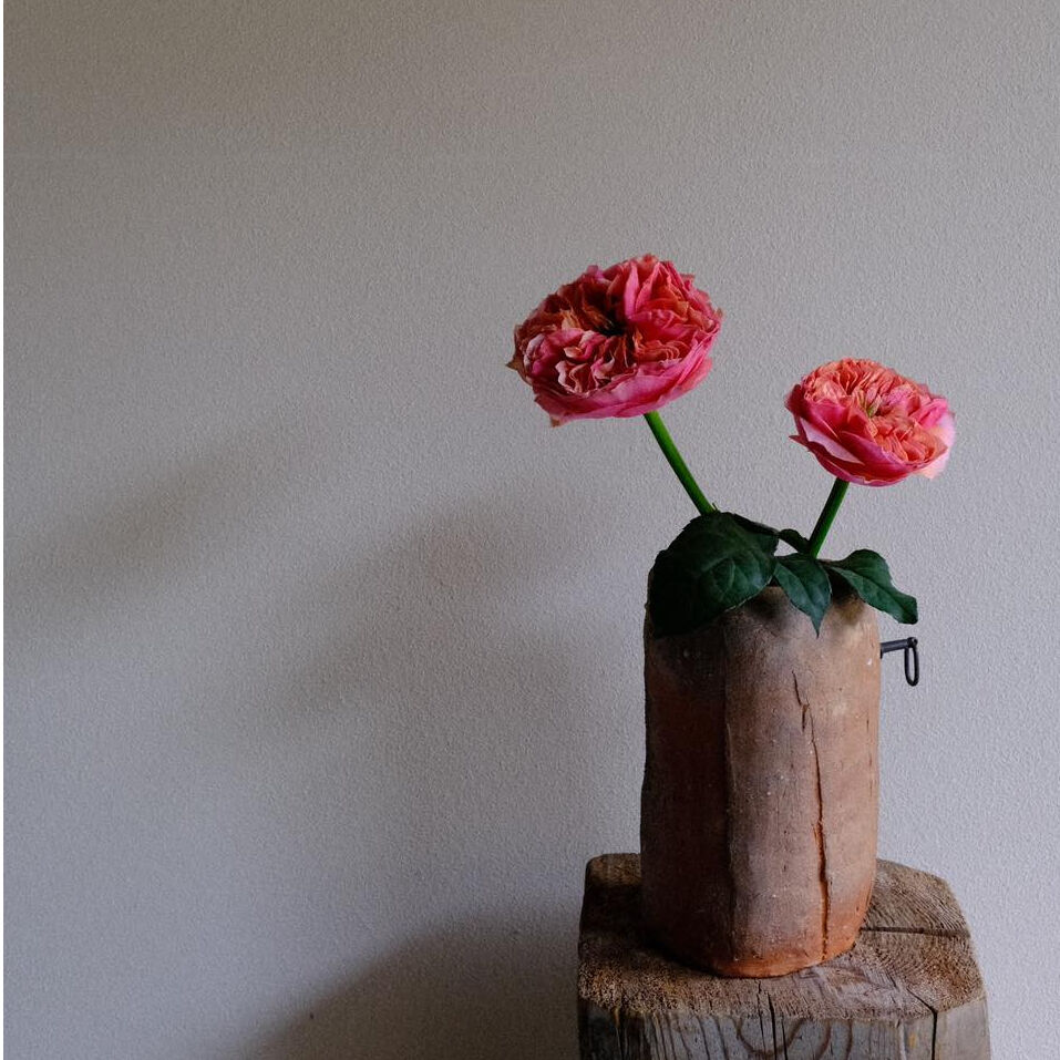 信楽 三角花入／谷穹 | Gallery Rin