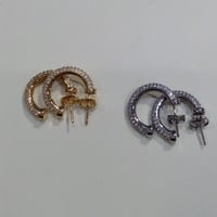 ピアス