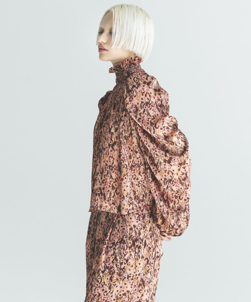 SENSITIVE FLOWERS PRINT BLOUSE | venit