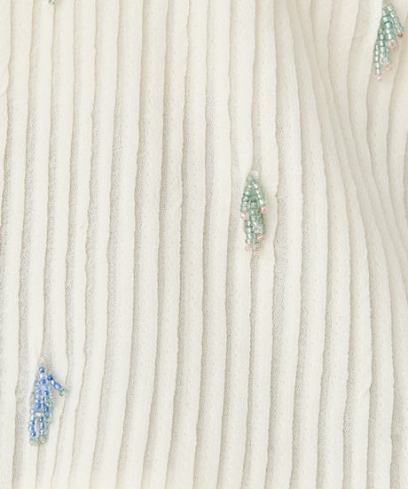 PIN TUCK×BEADS　EMBROIDERY VEST
