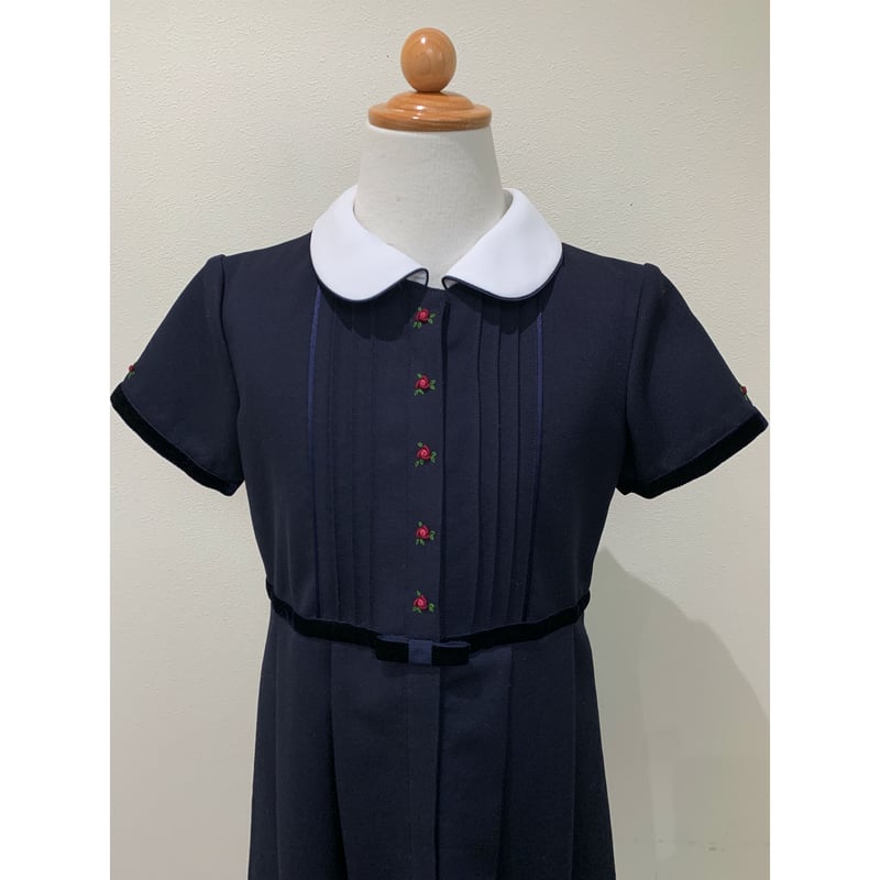 ワンピース21 前開き縦ピンタックバラ 2色 S（110） | Shichiri