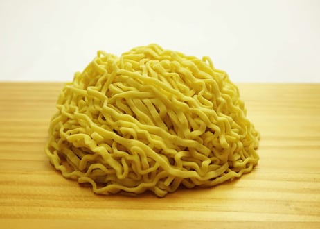 三沢製麺のちぢれ平打ち麺（×3人分）