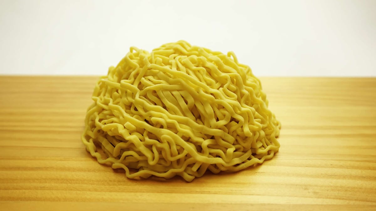 太麺 三沢製麺のちぢれ平打ち麺（×3人分） | 三沢製麺オンラインショップ
