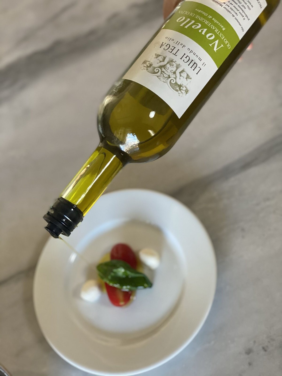 2024年初搾り‼️】世界一に選ばれたオリーブオイル！ノヴェッロ 250ml
