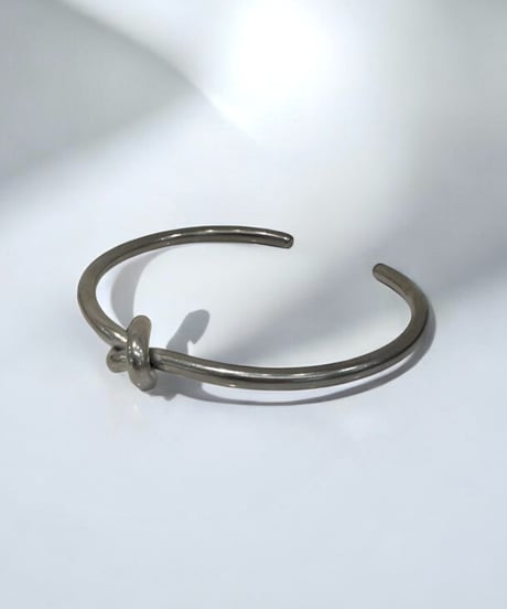 HEMCA | BRACELET 'KNOT' | バングル