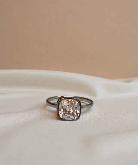 Filigran | Lumière Cushion Ring