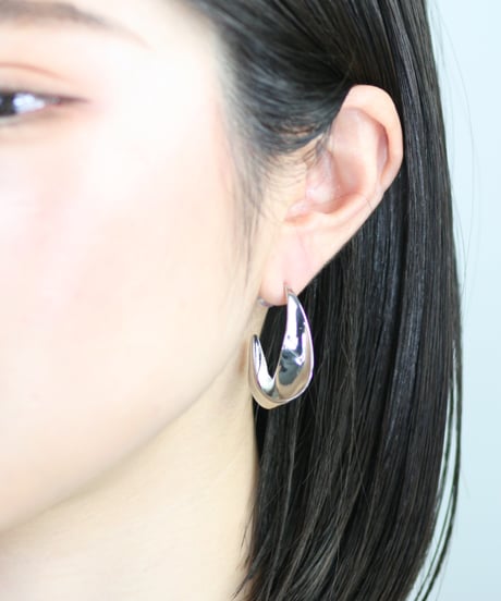 HEMCA | PIERCE ' TWISTED HOOP' (PAIR) | ピアス