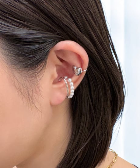 TIGRIS | string of pearls earcuff