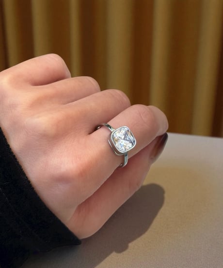 Filigran | Lumière Cushion Ring