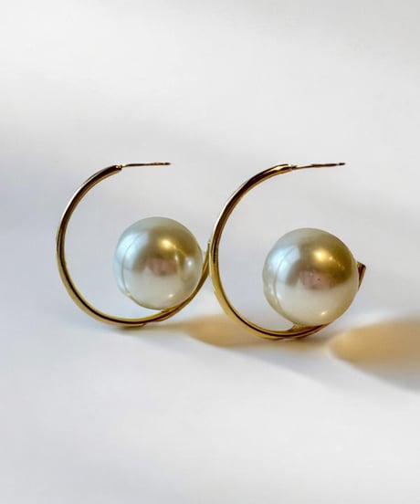 Filigran | Big pearl pierce