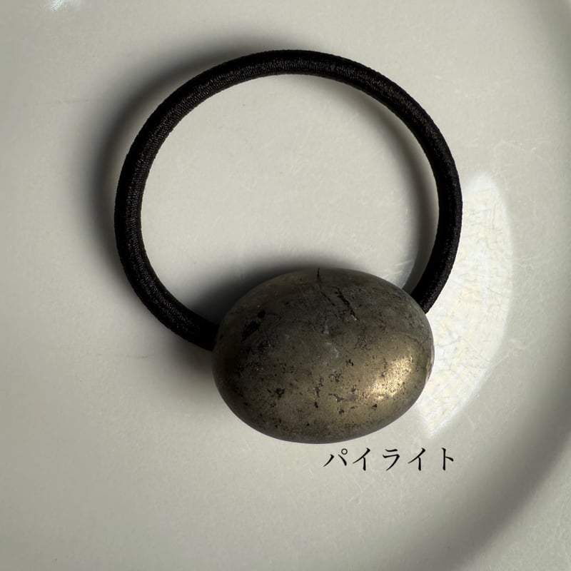 【ゴム交換可能】大きめクンツァイトのヘアゴム✩.*˚天然石×ヘアゴム ゴム交換可能】大きめクンツァイトのヘアゴム✩.*˚天然石×ヘアゴム