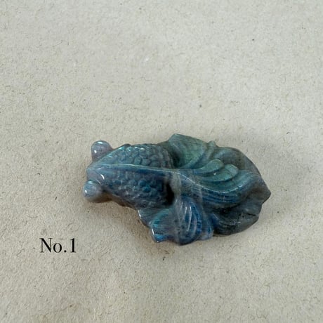 ラブラドライト　金魚