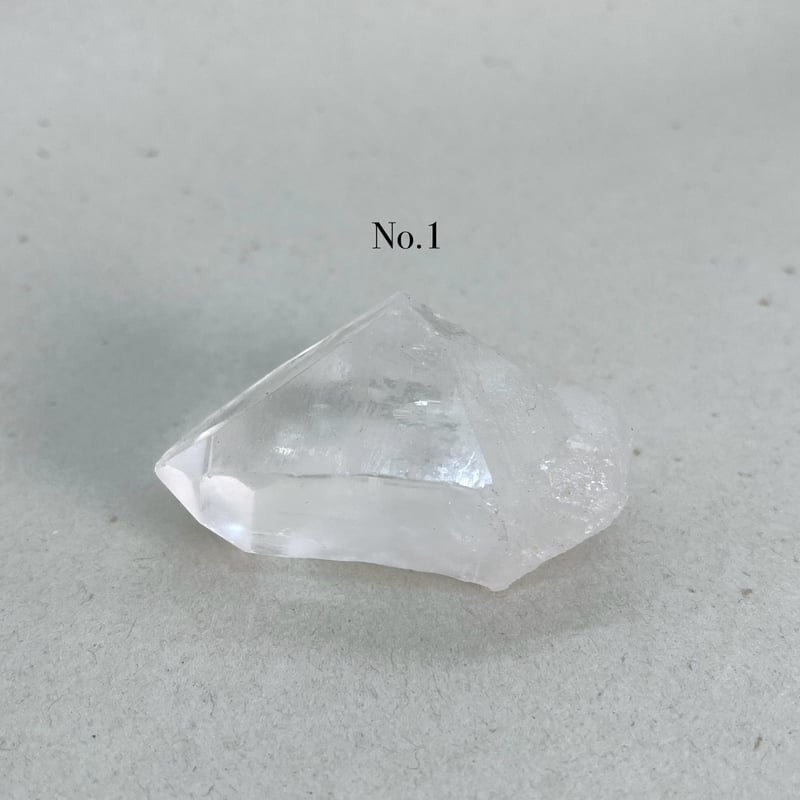 ブラジル産レムリアンクォーツ | 仲沢商店