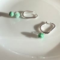 jade droplet earcuff/ピアス/イヤリング（1個）