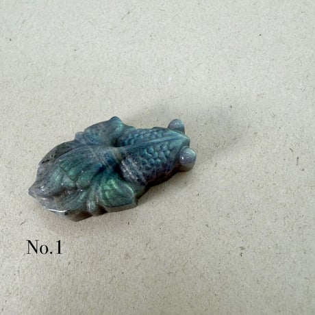 ラブラドライト　金魚