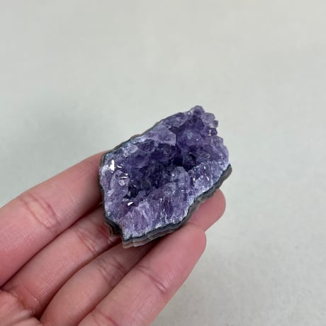 ウルグアイ産アメジストクラスター
