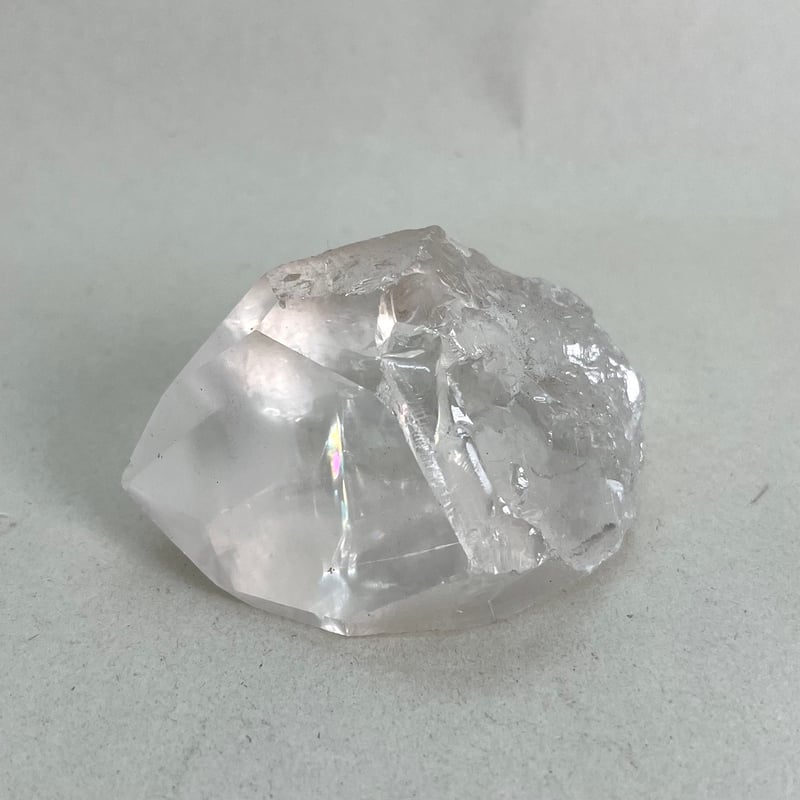 ブラジル産レムリアンクォーツ 虹入り | 仲沢商店